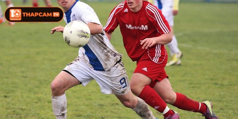 Các huyền thoại làm rạng danh giải đấu bóng đá Đức